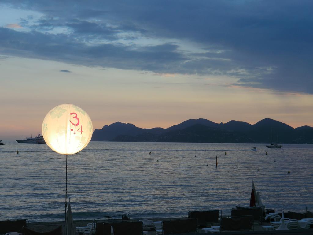Cannes - View Cap Esterel Экстерьер фото