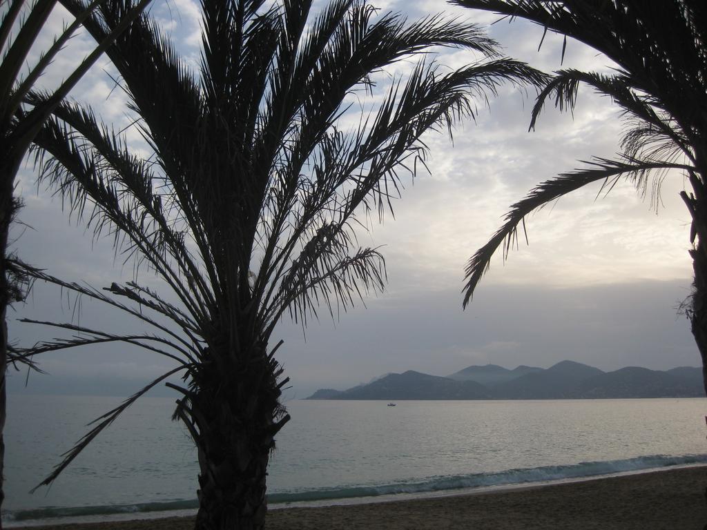 Cannes - View Cap Esterel Экстерьер фото